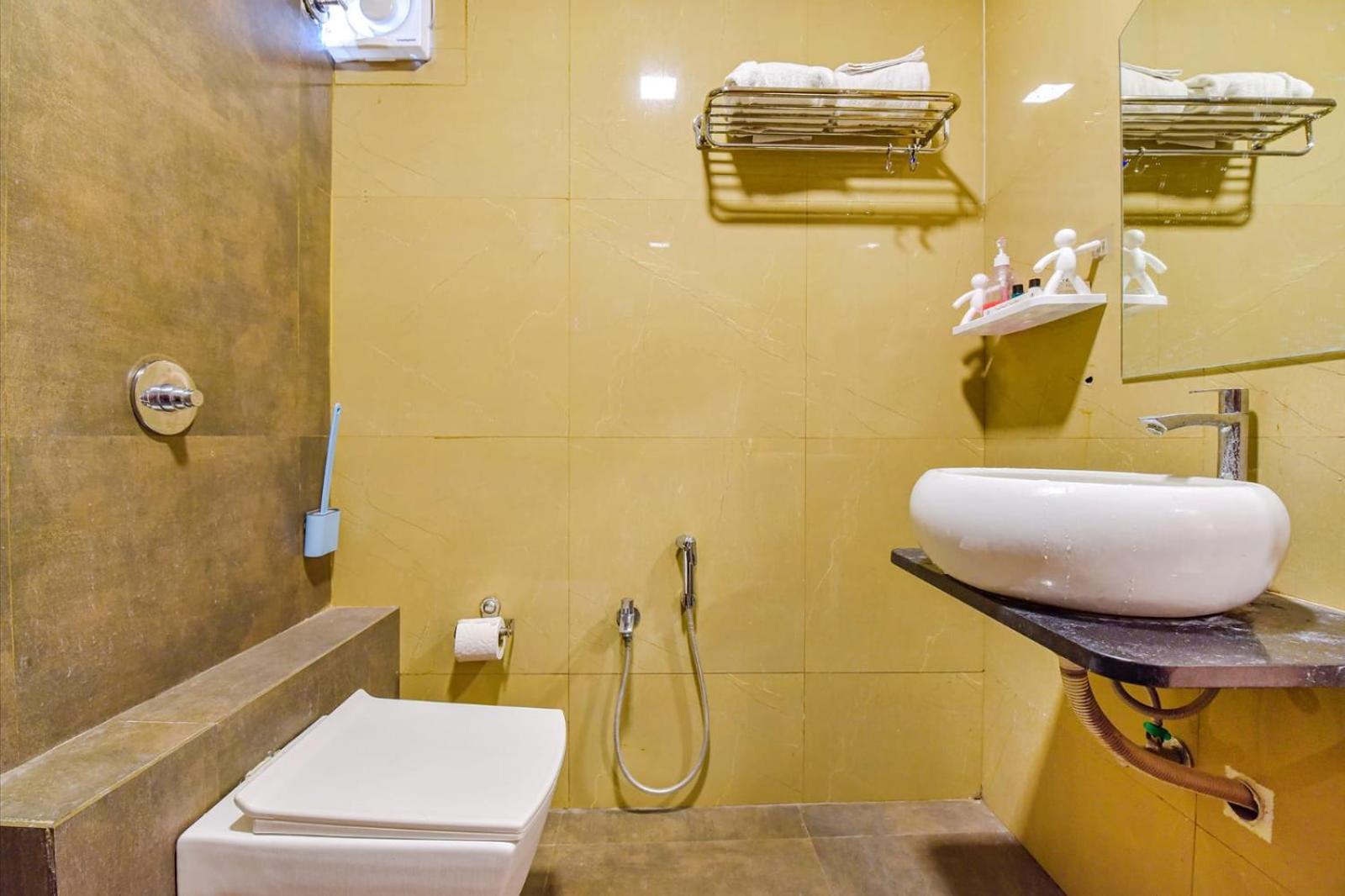 Hotel Avadh Palace, Subhash Bridge, Rto Circle, Ahmedabad Buitenkant foto