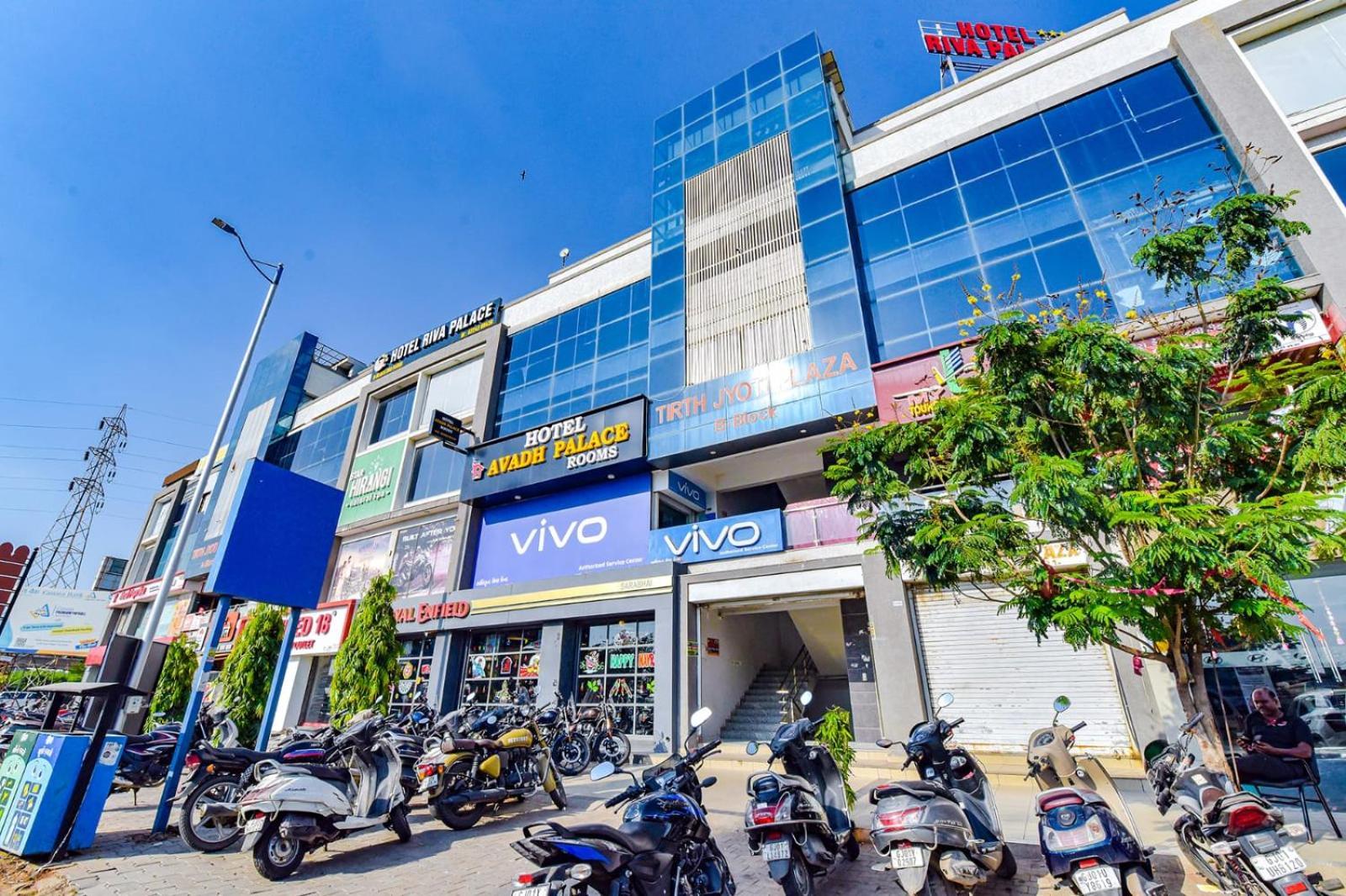 Hotel Avadh Palace, Subhash Bridge, Rto Circle, Ahmedabad Buitenkant foto