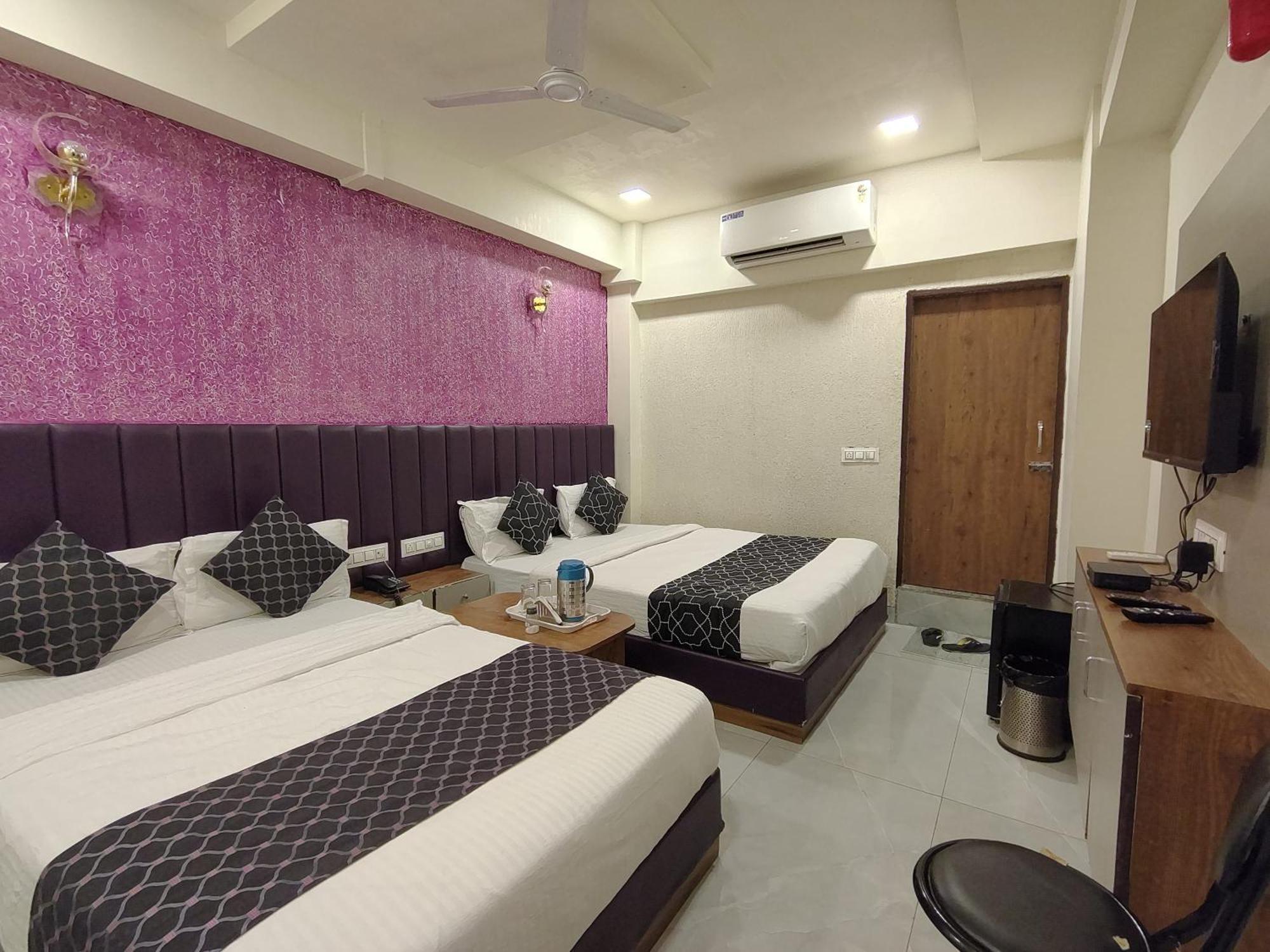Hotel Avadh Palace, Subhash Bridge, Rto Circle, Ahmedabad Buitenkant foto