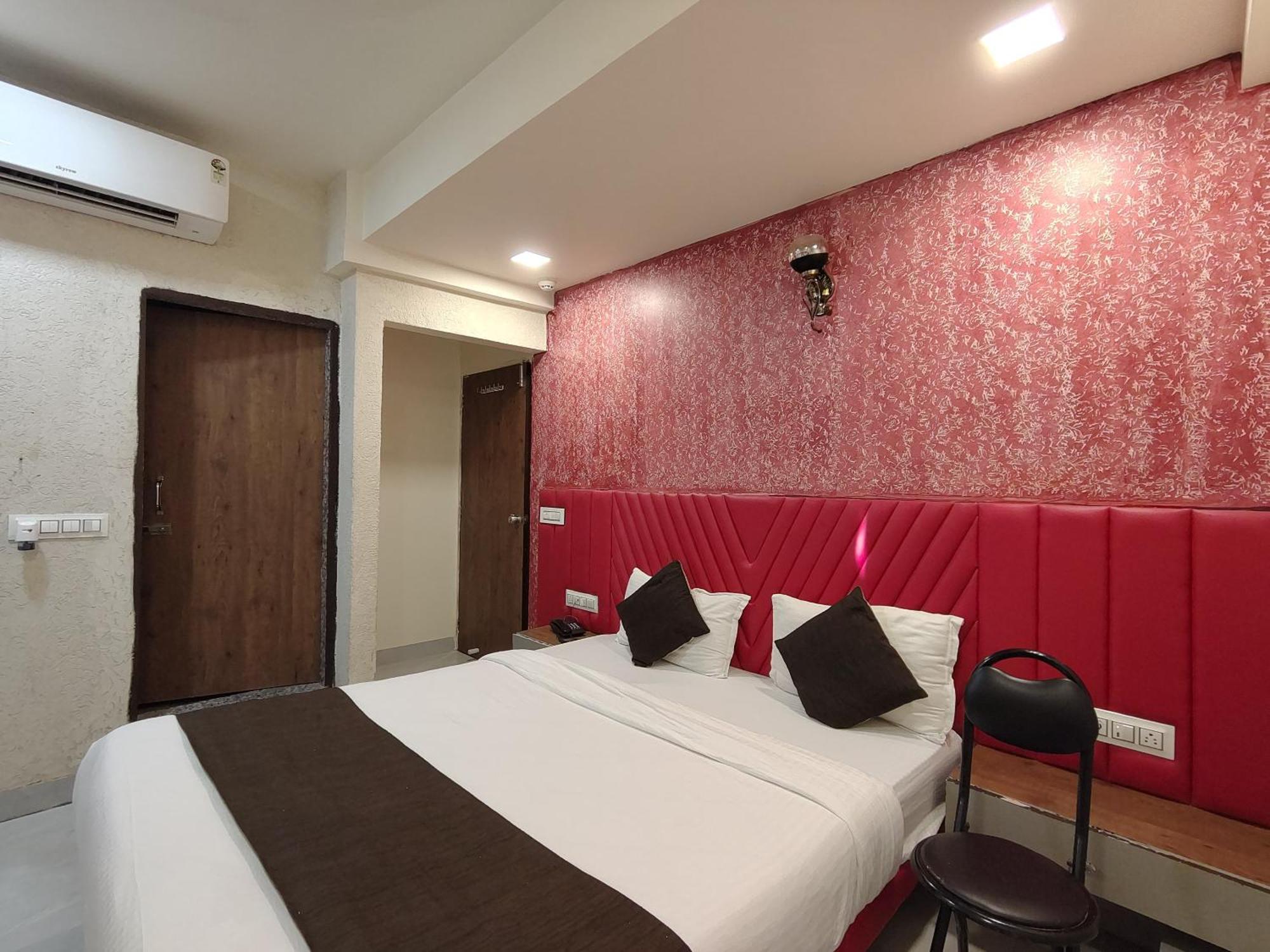 Hotel Avadh Palace, Subhash Bridge, Rto Circle, Ahmedabad Buitenkant foto